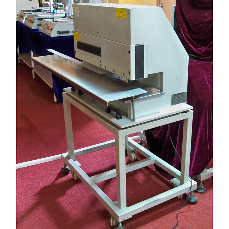 無限長鍘刀分板機(jī)CWVC-3